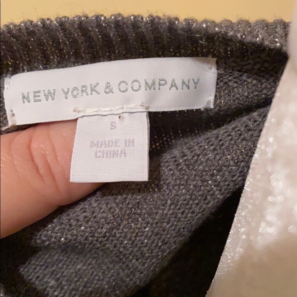 New York & Company sweater - Picture 7 of 9